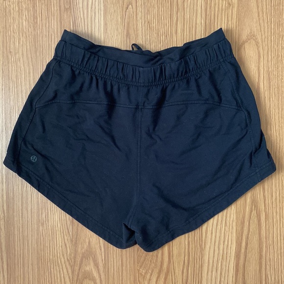 ❤️ Lululemon Inner Glow High Rise Modal Short 3" Size 6 NWOT - Picture 3 of 5
